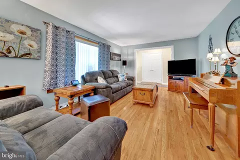 11 Corey Dr, Ewing, NJ 08628 photo 6