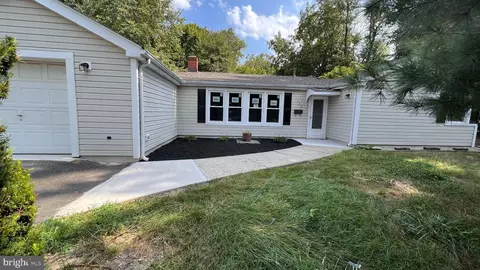 1136 Lower Fry, Ewing, NJ 08618