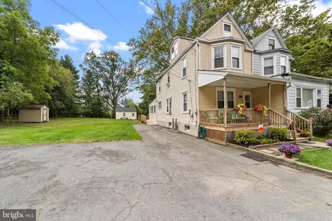 123 Eldridge Ave, Lawrence, NJ 08648
