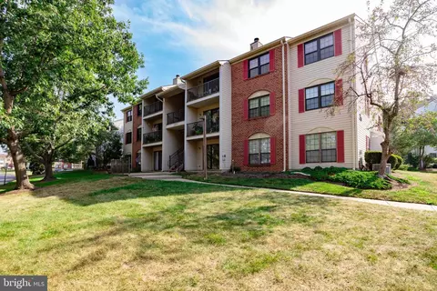 3 Rickard Ct, Lawrenceville, NJ 08648