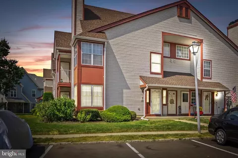 301 Andover Pl, Robbinsville, NJ 08691