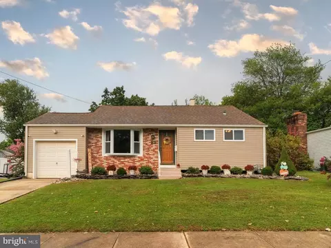 29 Elton Ave, Hamilton, NJ 08620