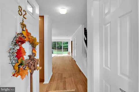 82 Sycamore Ct, Lawrenceville, NJ 08648