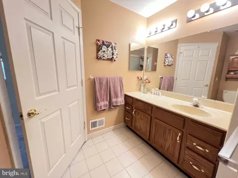 413 Mowat Cir, Hamilton, NJ 08690 photo 8