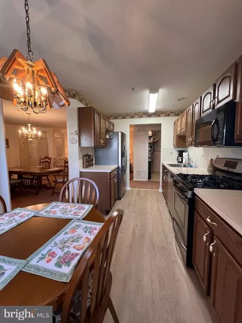 413 Mowat Cir, Hamilton, NJ 08690 photo 5