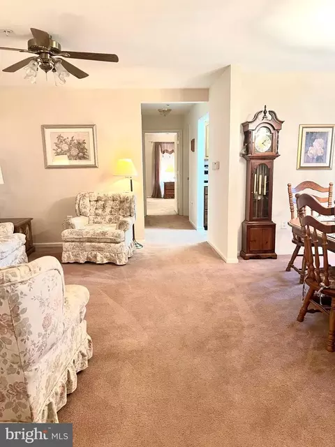 413 Mowat Cir, Hamilton, NJ 08690 photo 2