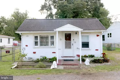 185 Flock Rd, Hamilton, NJ 08619