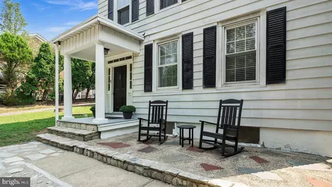 3 Church Rd, Titusville, NJ 08560