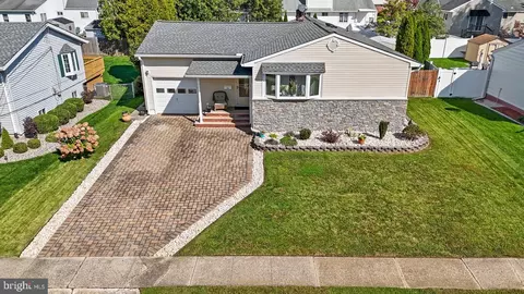 70 Walt Whitman Way, Trenton, NJ 08690
