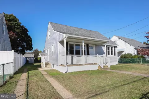 11 Grace Dr, Hamilton, NJ 08610