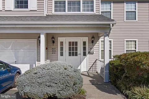 808 Eagles Chase, Lawrenceville, NJ 08648