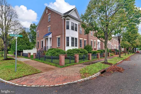 67 Malsbury St, Robbinsville, NJ 08691