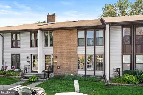96 Danbury Ct, East Windsor, NJ 08520