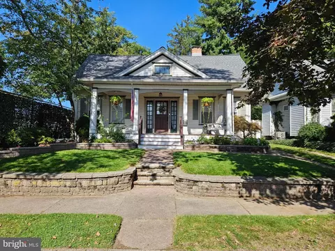 328 Randall Ave, Hamilton, NJ 08610
