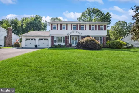 18 Van Wyck Dr, Princeton Junction, NJ 08550