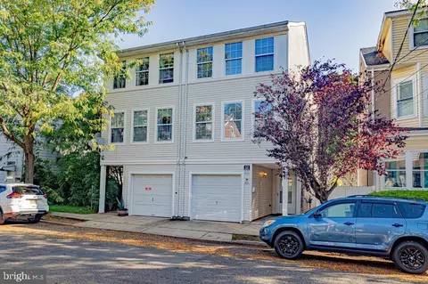 106 Columbus Ave, Trenton, NJ 08629
