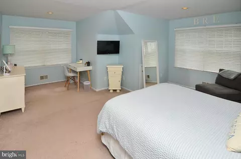 159 Applegate Dr, Hamilton, NJ 08690 photo 32