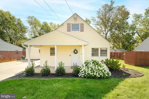 10 Walton Ave, Ewing, NJ 08618