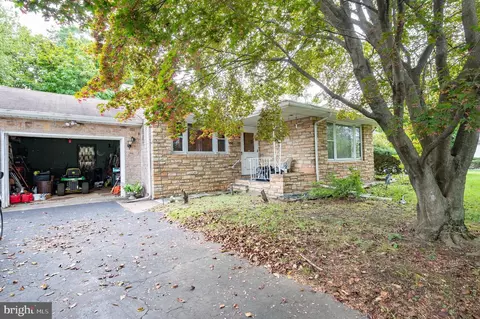 479 Independence Ave, Hamilton, NJ 08610