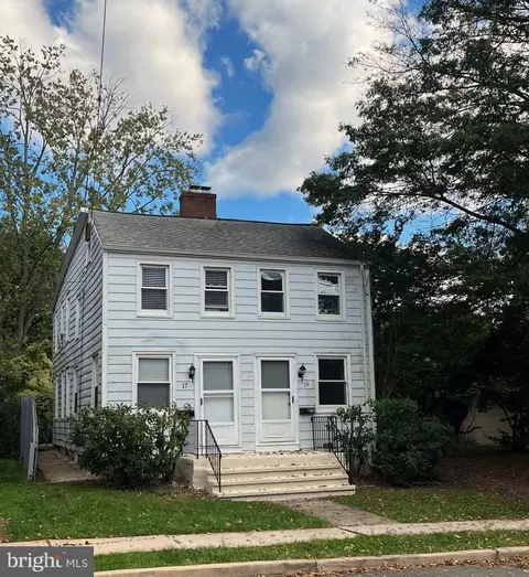 17 19 Burd St, Pennington, NJ 08534