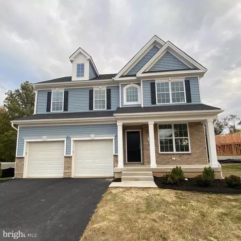13 Misty Meadow Ln, Hamilton, NJ 08619