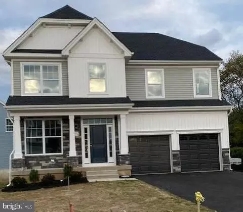 15 Misty Meadow Ln, Hamilton, NJ 08619
