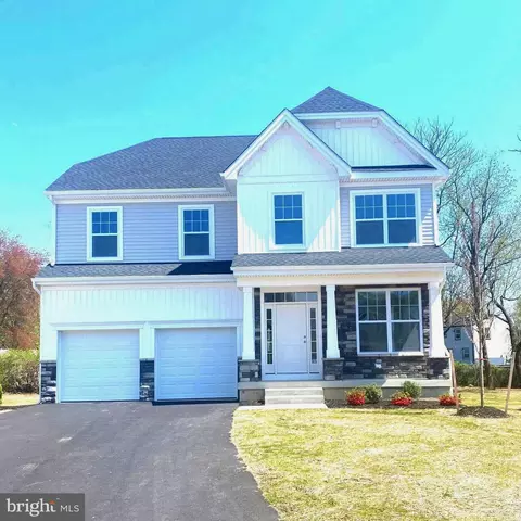17 Misty Meadow Ln, Hamilton, NJ 08619