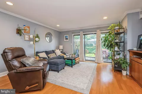 20 Van Buren Pl, Lawrence Township, NJ 08648
