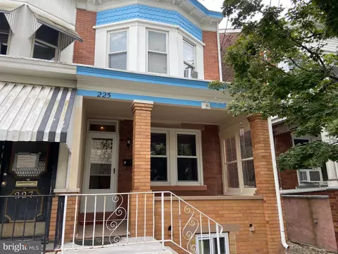 225 Grand St, Trenton, NJ 08611