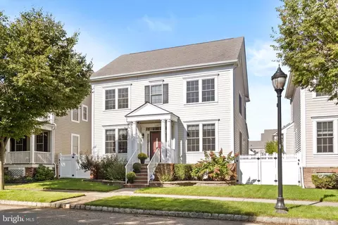 1229 Park St, Robbinsville, NJ 08691