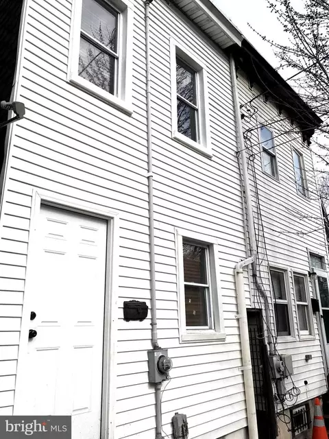 322 Union St, Trenton, NJ 08611