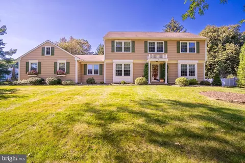 55 E Cartwright Dr, Princeton Junction, NJ 08550