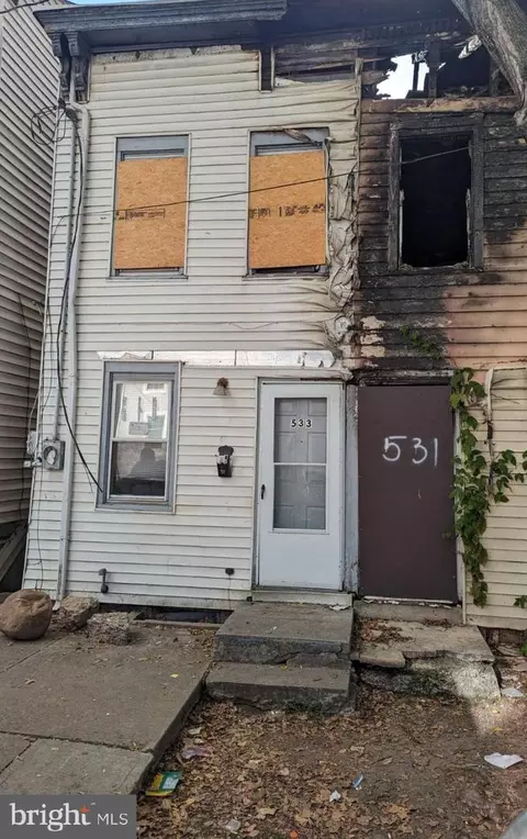 533 Lamberton St, Trenton, NJ 08611