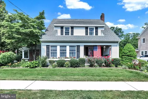 10 Taylor Ave, Hightstown, NJ 08520
