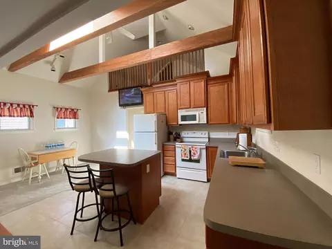 140 Overlook Ave, Hamilton, NJ 08610