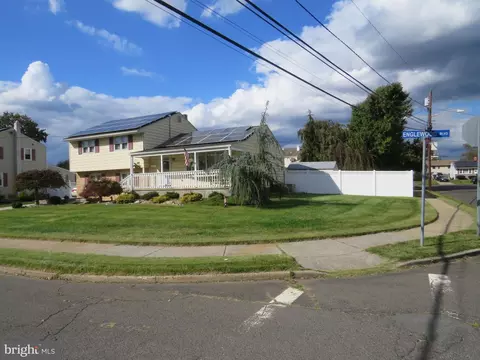 84 Englewood Blvd, Hamilton, NJ 08610
