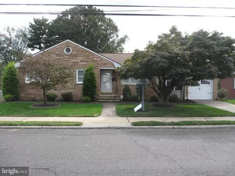 173 Locust Ave, Hamilton, NJ 08610