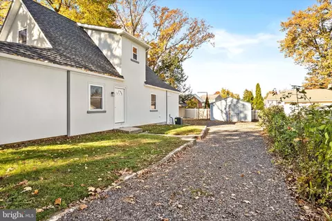 231 Watson Ave, Hamilton, NJ 08610