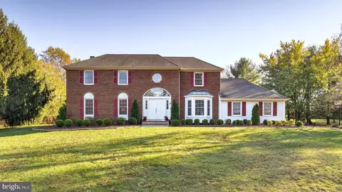 16 Findley Ln, Princeton Junction, NJ 08550