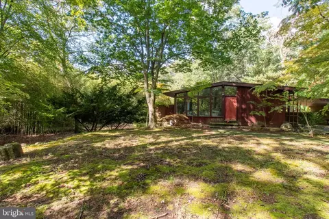 1 Joanne St, Princeton Junction, NJ 08550