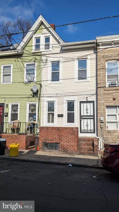 54 Phillips Ave, Trenton, NJ 08638