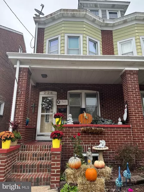 226 Virginia Ave, Trenton, NJ 08610