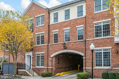 28 Paul Robeson Pl, Princeton, NJ 08542