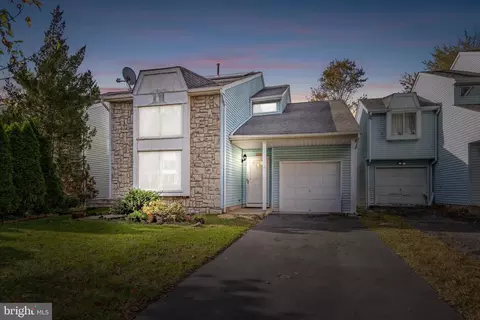 75 Winchester Dr, East Windsor, NJ 08520