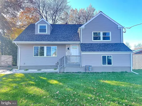 7 Baltusrol St, Hamilton, NJ 08690