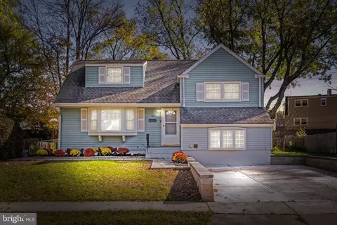33 Tekening Way, Hamilton, NJ 08690