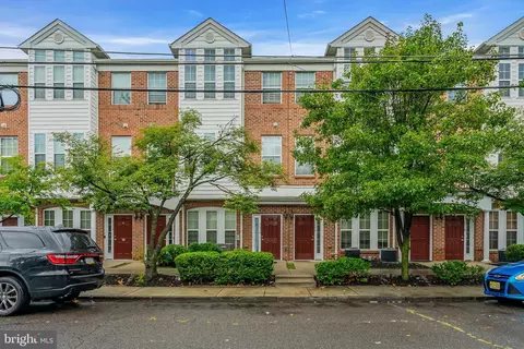 361 Union St # A, Trenton, NJ 08611
