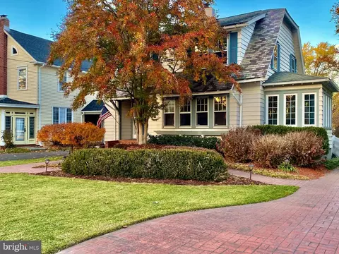 478 Parkway Ave, Ewing, NJ 08618