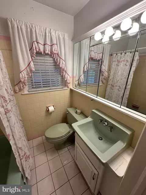 27 Middleton Dr, Hamilton, NJ 08620 photo 13