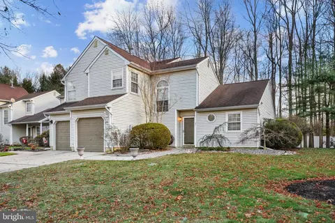 47 Evergreen Dr, Hightstown, NJ 08520